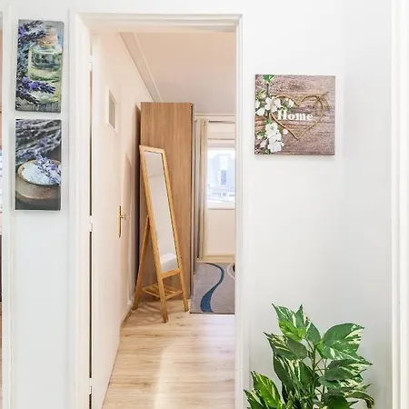 Daire With Veranda In Gaia - 3d *